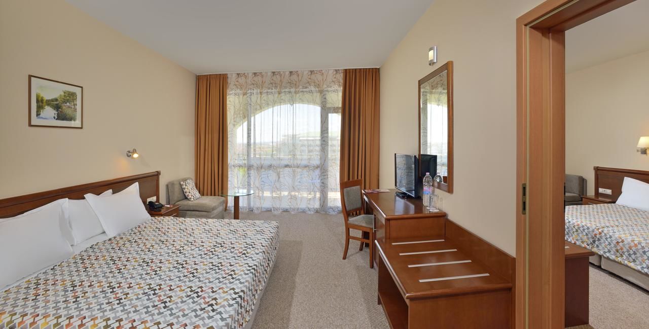 Курортные отели Sol Nessebar Bay Resort & Aquapark - All inclusive Несебр-38